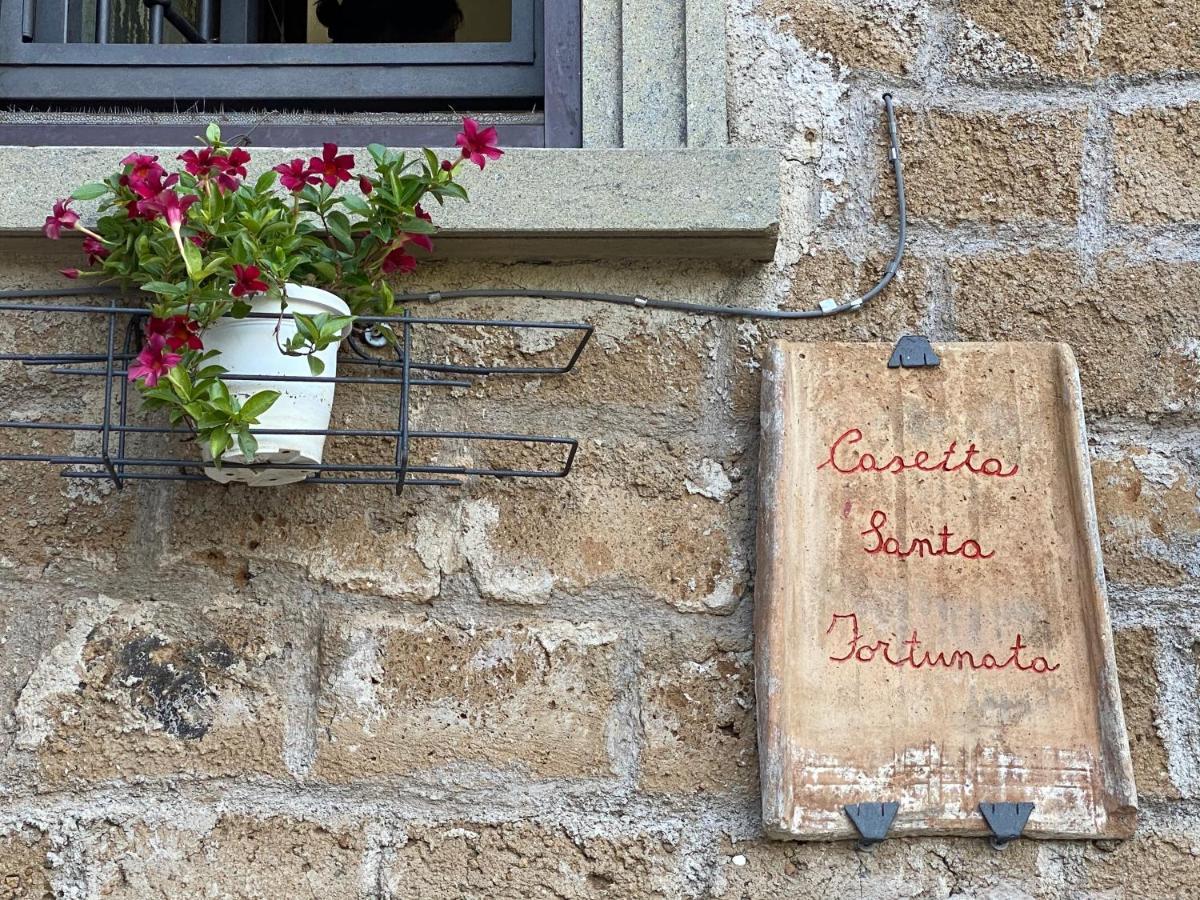 Casetta Santa Fortunata Guest House Sutri Exterior foto