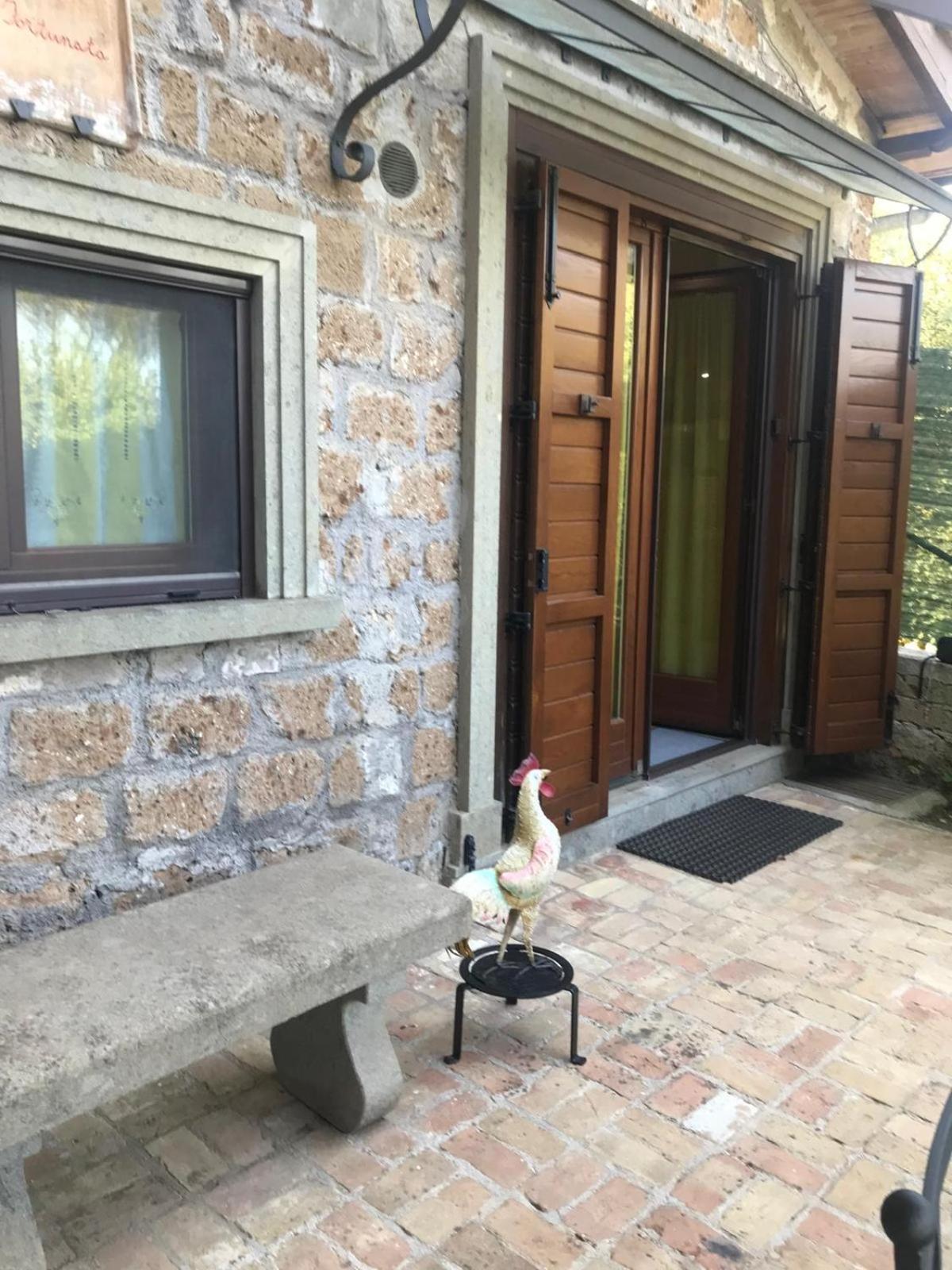 Casetta Santa Fortunata Guest House Sutri Exterior foto